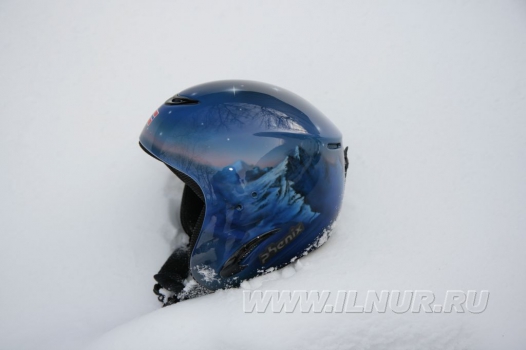 горнолыжный шлем с аэрографией 2012 г.