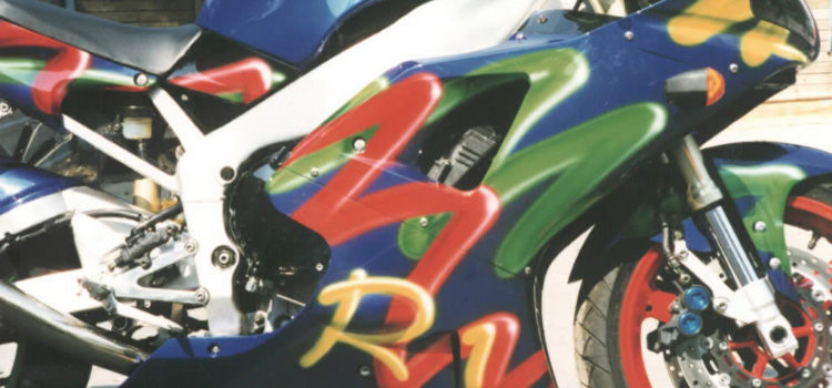 «Шланги» аэрография на Yamaha R1 1998 г.